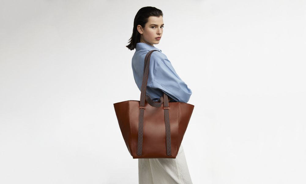 LUXBAGZ bag in lifestyle setting